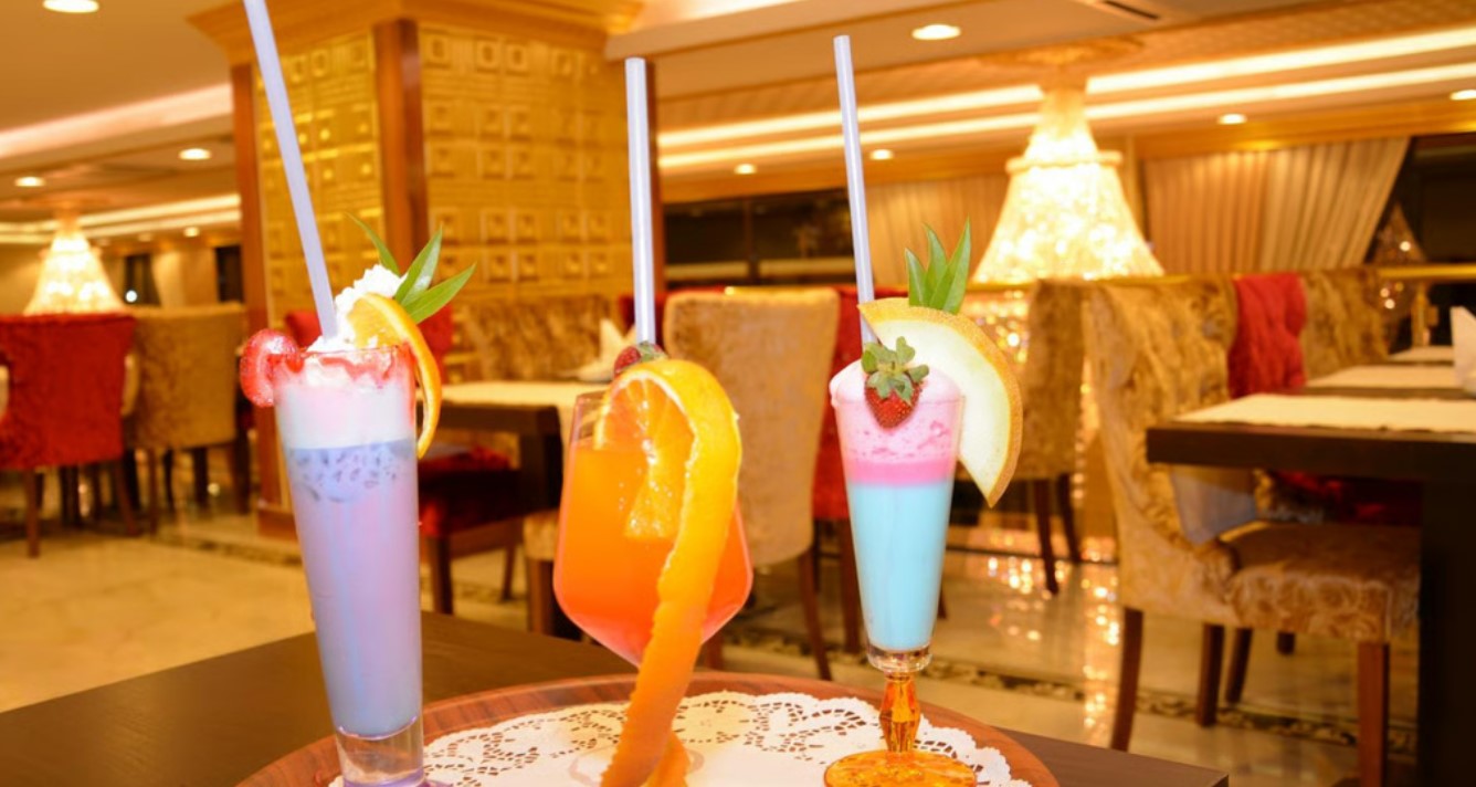 هتل هالدی وان